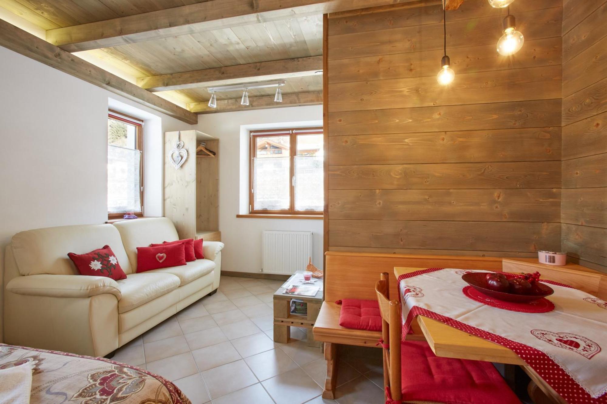 Dolomiti Comfortspace Free Parking Apartment San Nicolo di Comelico